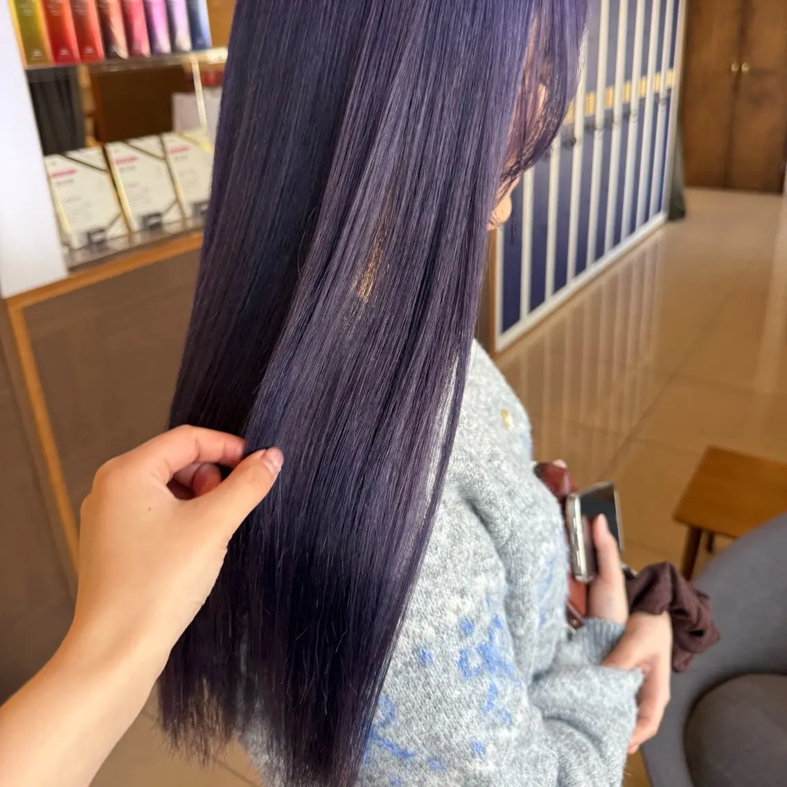 ロング カラー ブリーチ ブルーカラー ブルーラベンダー 透明感カラー ラベンダーカラー カノエ宇部厚南店 /つむぎのヘアスタイル
