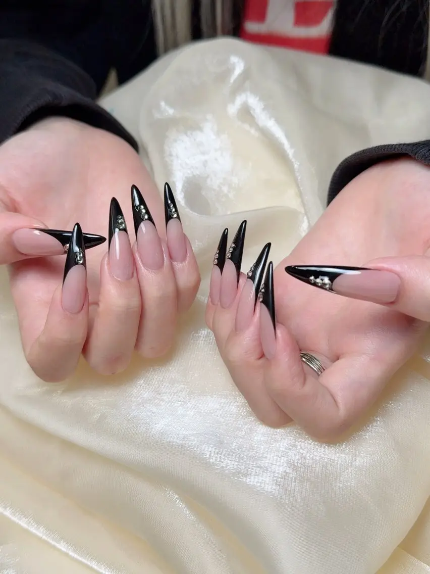 ネイル ハンドネイル ENsalon akiのネイルデザイン