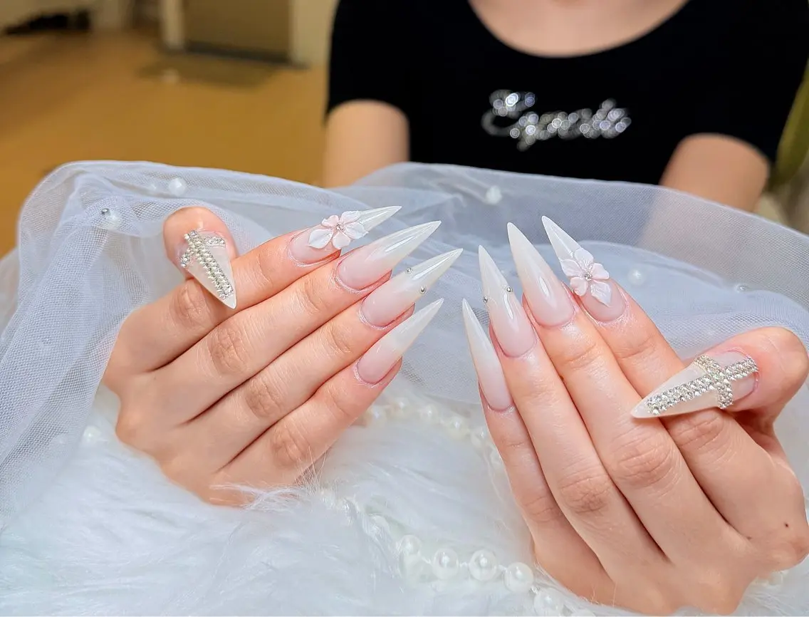 ネイル チークネイル 長さ出し フットネイル 韓国ネイル マグネットネイル ハンドネイル ハンドケア AN NAIL 高田馬場_HOAのネイルデザイン