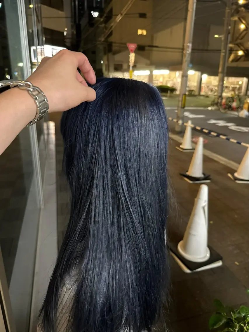 ロング ヘアカラー ブリーチカラー はりんのヘアスタイル