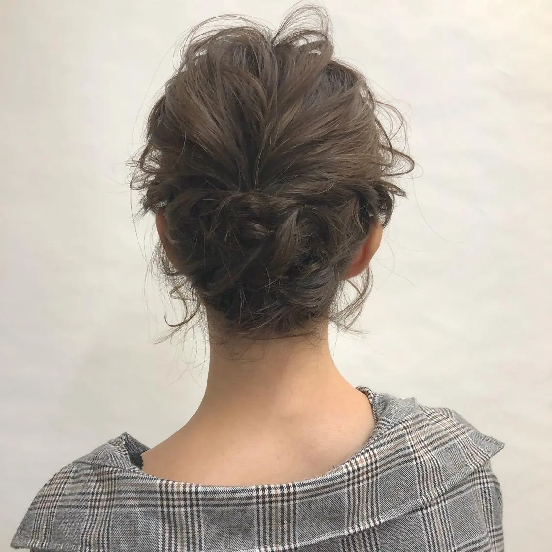 ショート カラー ヘアアレンジ ボブ 榎園 由美のヘアスタイル