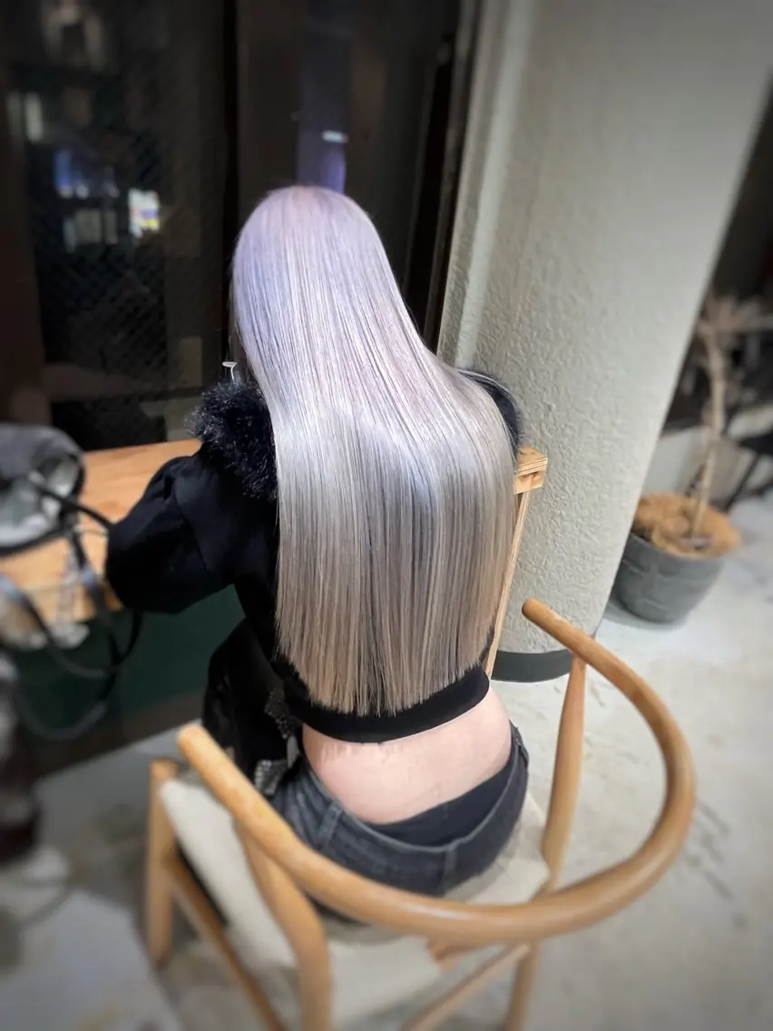 ロング 💖艶ハイトーン髪質 改善💖ケンシンのヘアスタイル