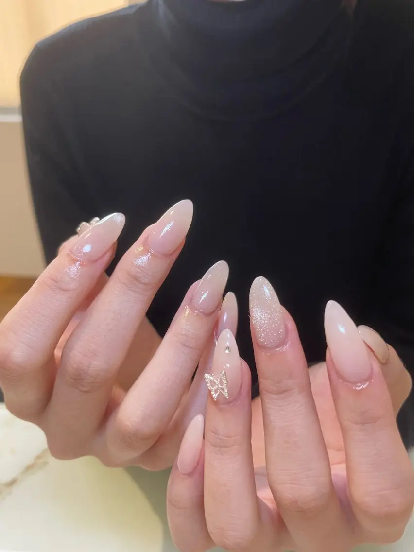 ネイル ハンドネイル Lua🌙ワンホン♡ ギャル♡推し活♡のネイルデザイン