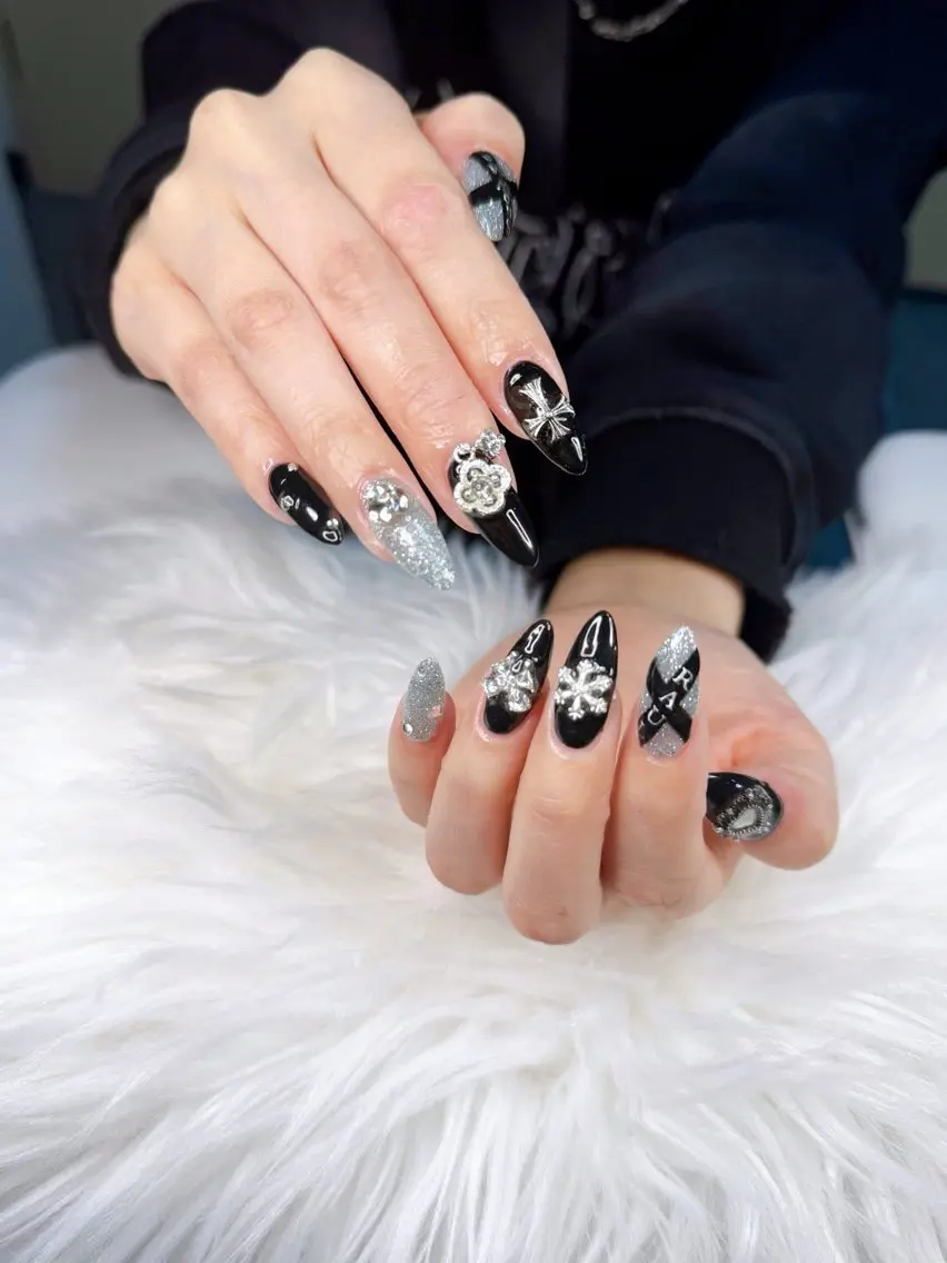 ネイル チークネイル フットネイル フレンチネイル グラデーション 韓国ネイル YUKI NAILのネイルデザイン