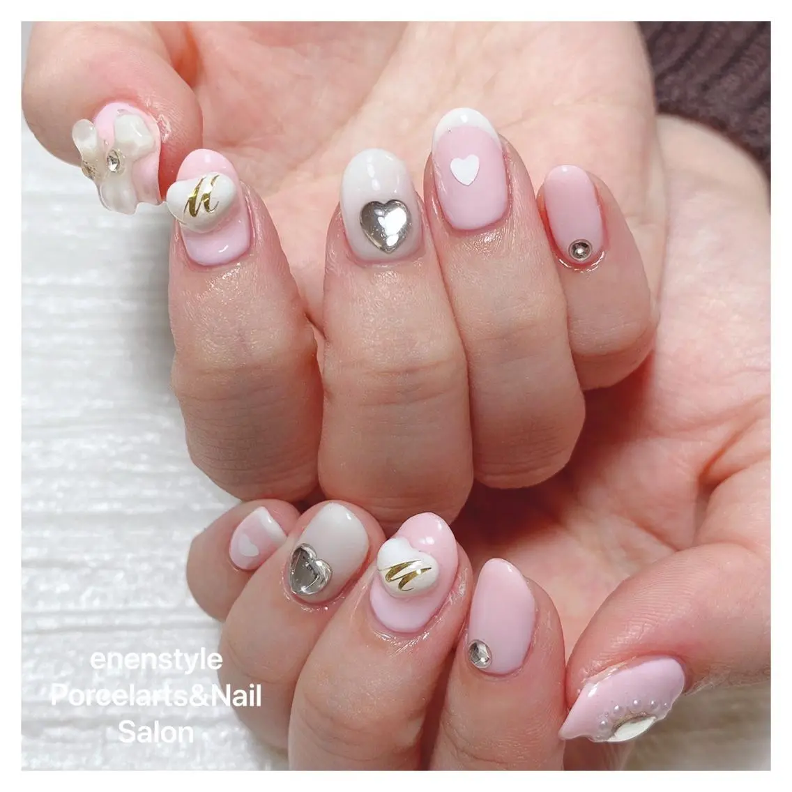 ミディアム ネイル 🐾enen style 🐾のネイルデザイン