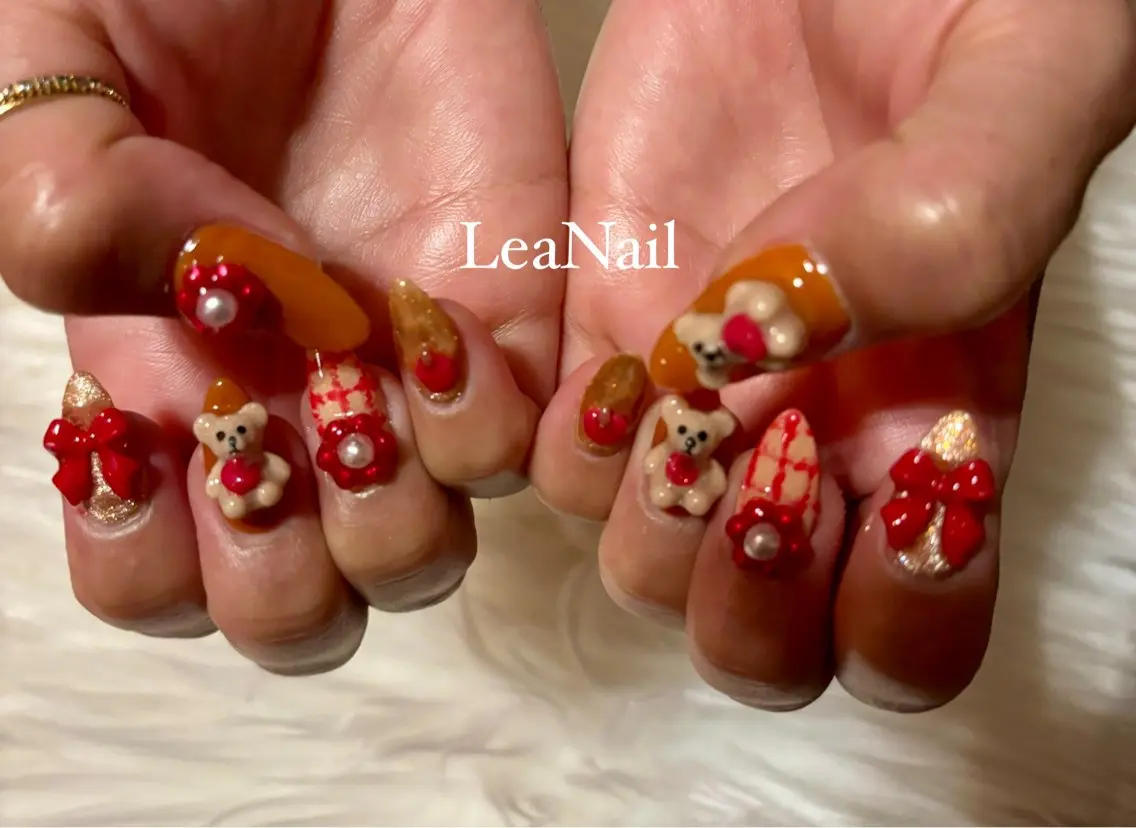ネイル リボン Lea Nailのネイルデザイン