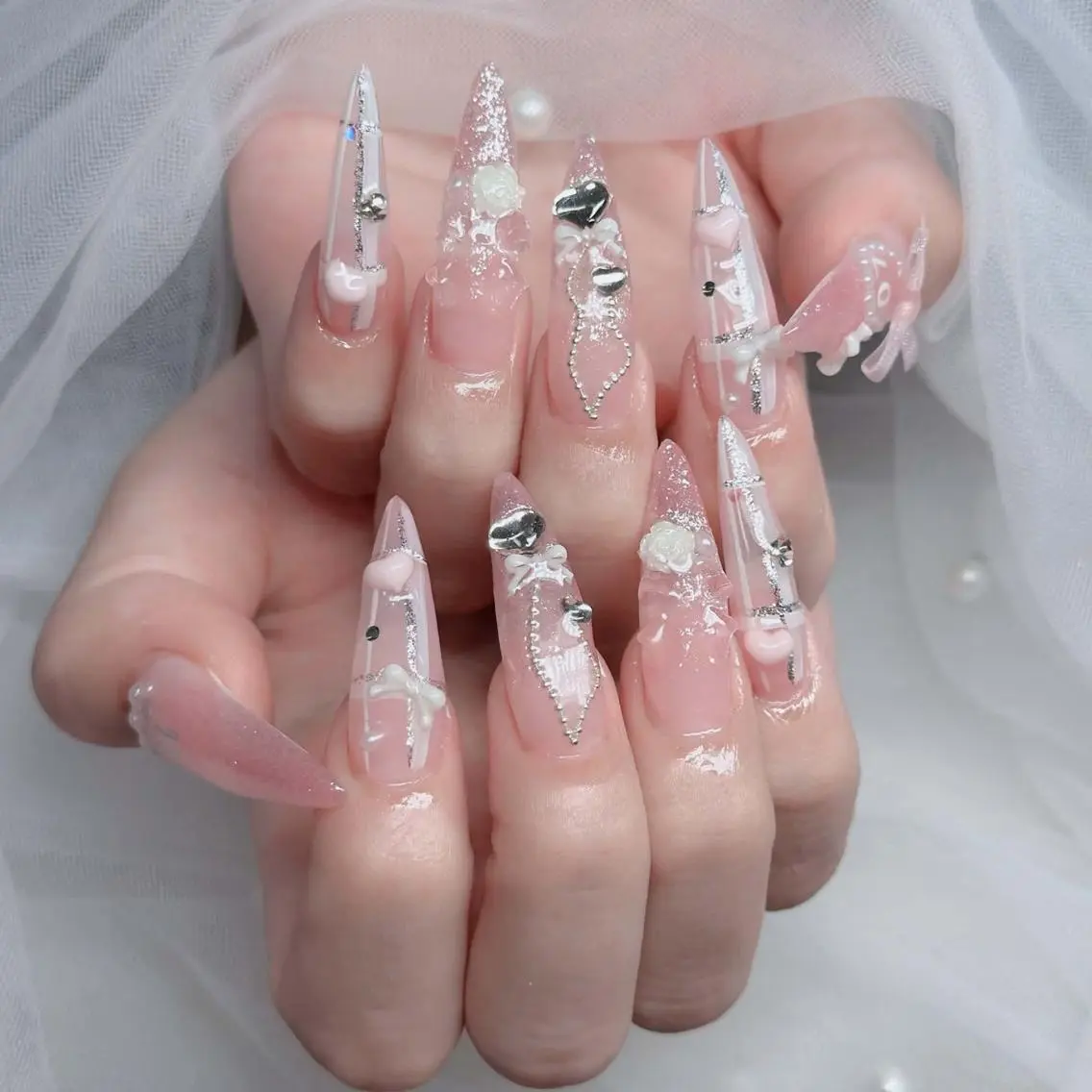 ネイル フレンチネイル ジェルネイル ハロウィン 韓国ネイル マグネットネイル ハンドネイル H.baby Nail Salonのネイルデザイン