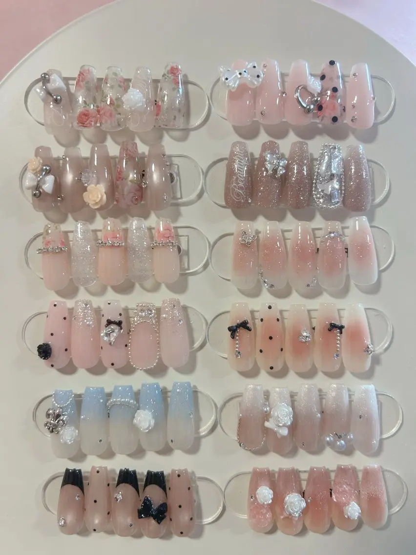 ネイル ハンドネイル EmaNail🎀 Haaruのネイルデザイン