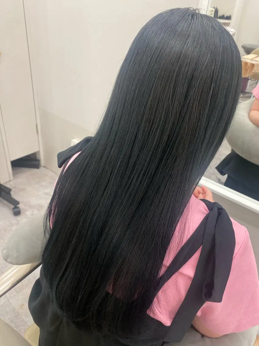 【梅雨限定クーポン】カット+縮毛矯正+WELLA最高級システムトリートメントの写真