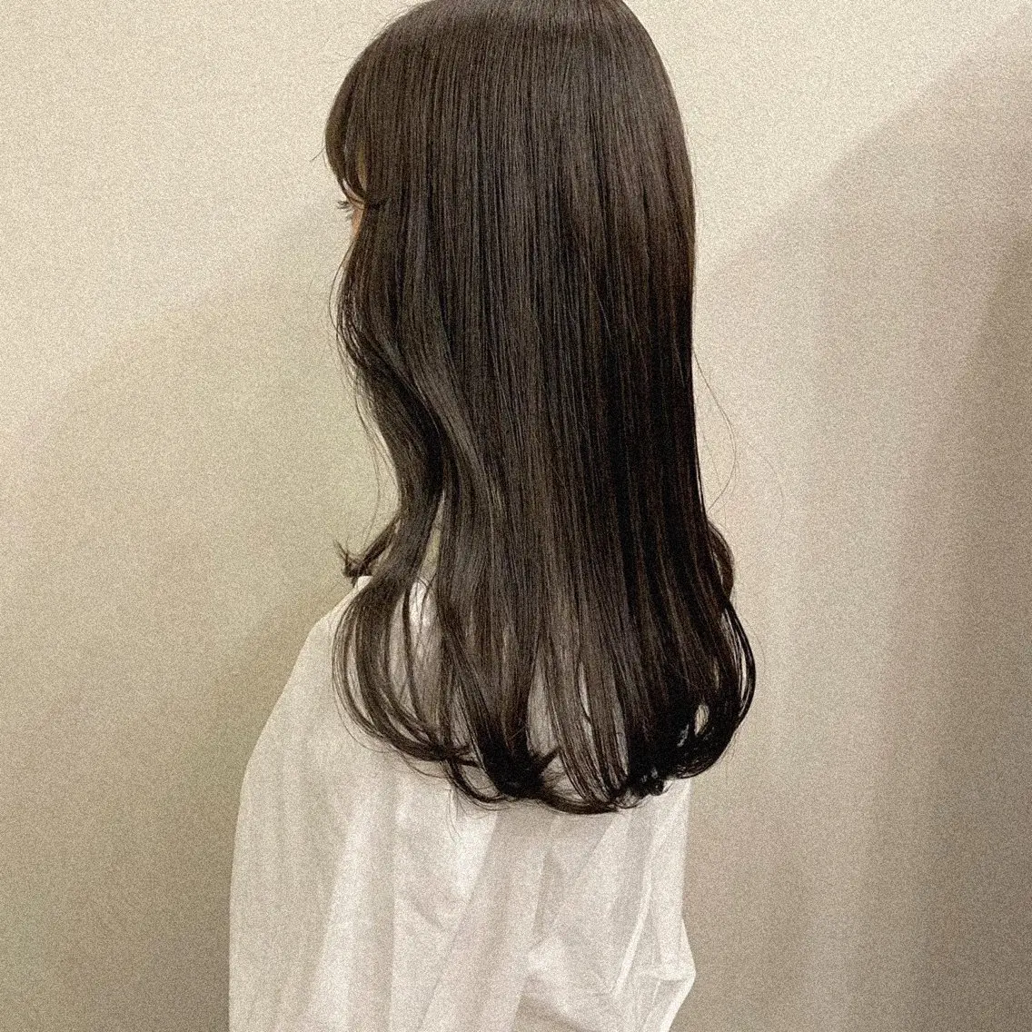 カラー 依咲 isakiのヘアスタイル