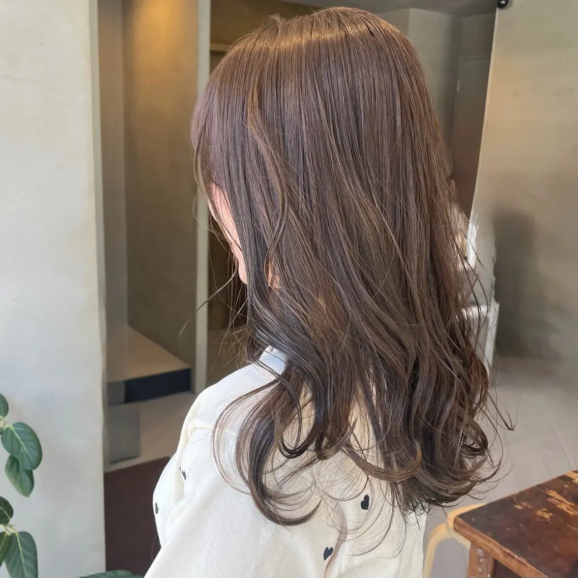 セミロング カラー ベージュカラー ミルクティーベージュ カット ヘアカラー なな/ICI/レイヤ ーパーマ/上前津のヘアスタイル