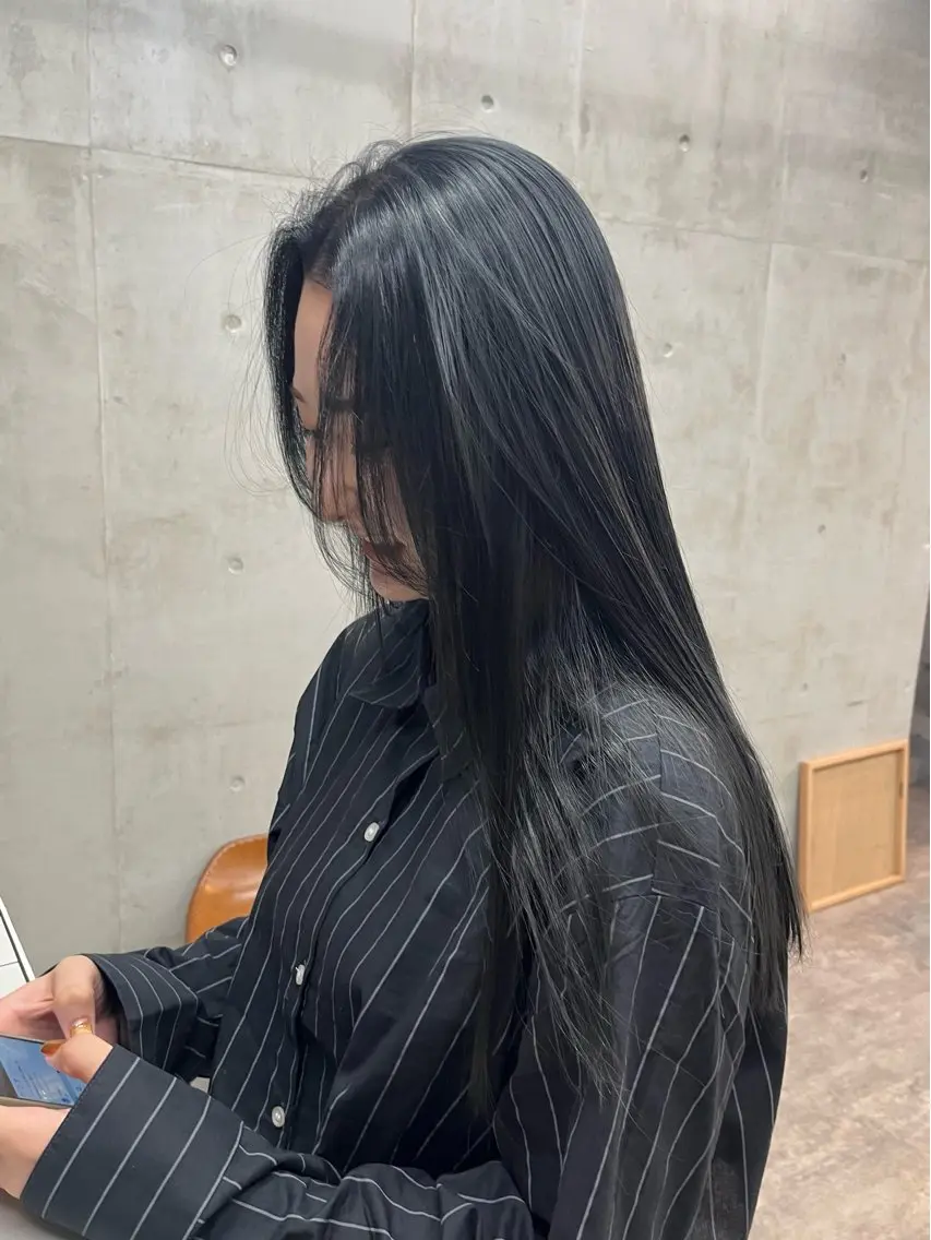 ロング カラー 顔周りカット 韓国風ヘア 似合わせカット カット 🤎𝐌𝐚𝐨⌇ お悩み解決美容師🤎のヘアスタイル