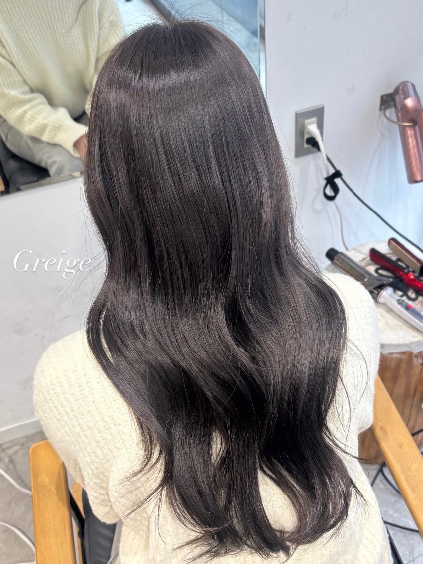 ロング カラー カット ヘアカラー Hana 🩰のヘアスタイル