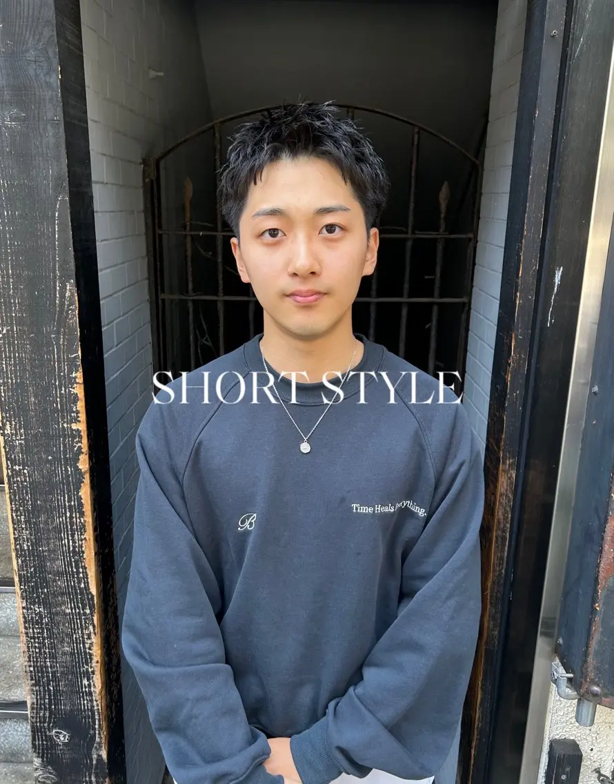 ショート パーマ メンズ メンズブリーチ メンズハイライト メンズインナーカラー メンズパーマ プードルパーマ カット パーマ トリートメント 💈メンズ短髪特化 ✂︎伊藤大輝💈のヘアスタイル