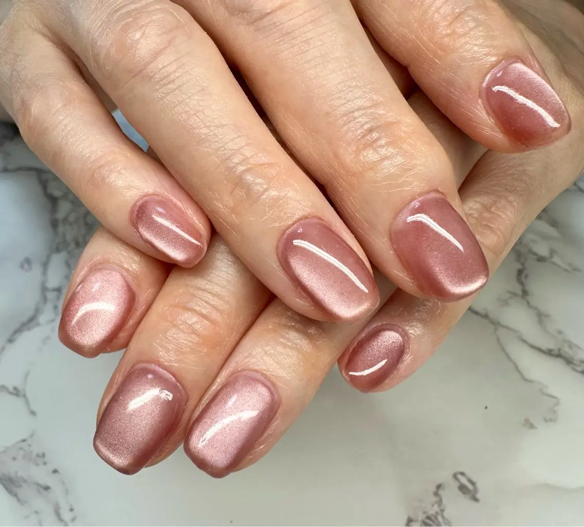 ネイル キラキラネイル マグネットネイル ミラーネイル ニュアンスネイル ワンカラーネイル Mai’s nailのネイルデザイン