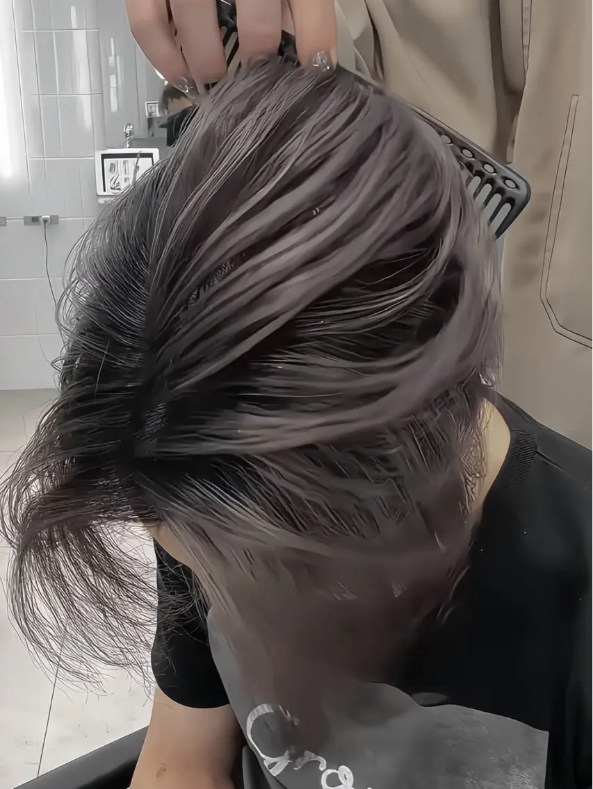 カラー メンズ メンズバレイヤージュ バレイヤージュ グレージュ ヘアカラー 表参道/ハイライト バレイヤージュのヘアスタイル