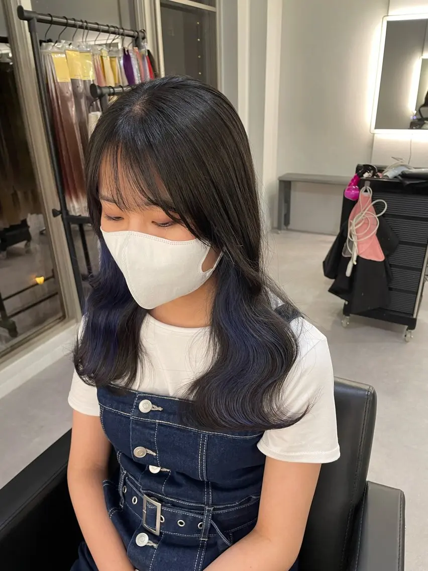 ロング カラー ヘアアレンジ ブルーカラー ブルーバイオレット バイオレットカラー Cielro/ダブル カラー/西田咲希のヘアスタイル