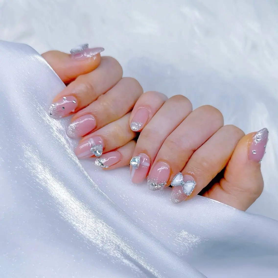ネイル ピンク ハンドネイル Romymoon nail帆南☾ ໋のネイルデザイン
