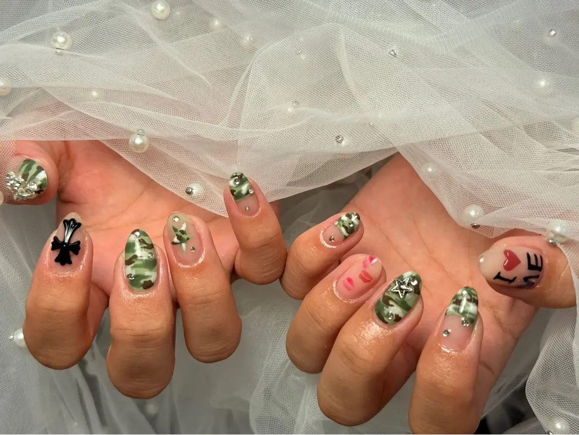 ネイル ハンドネイル ToliyDeliy Nail Salonのネイルデザイン