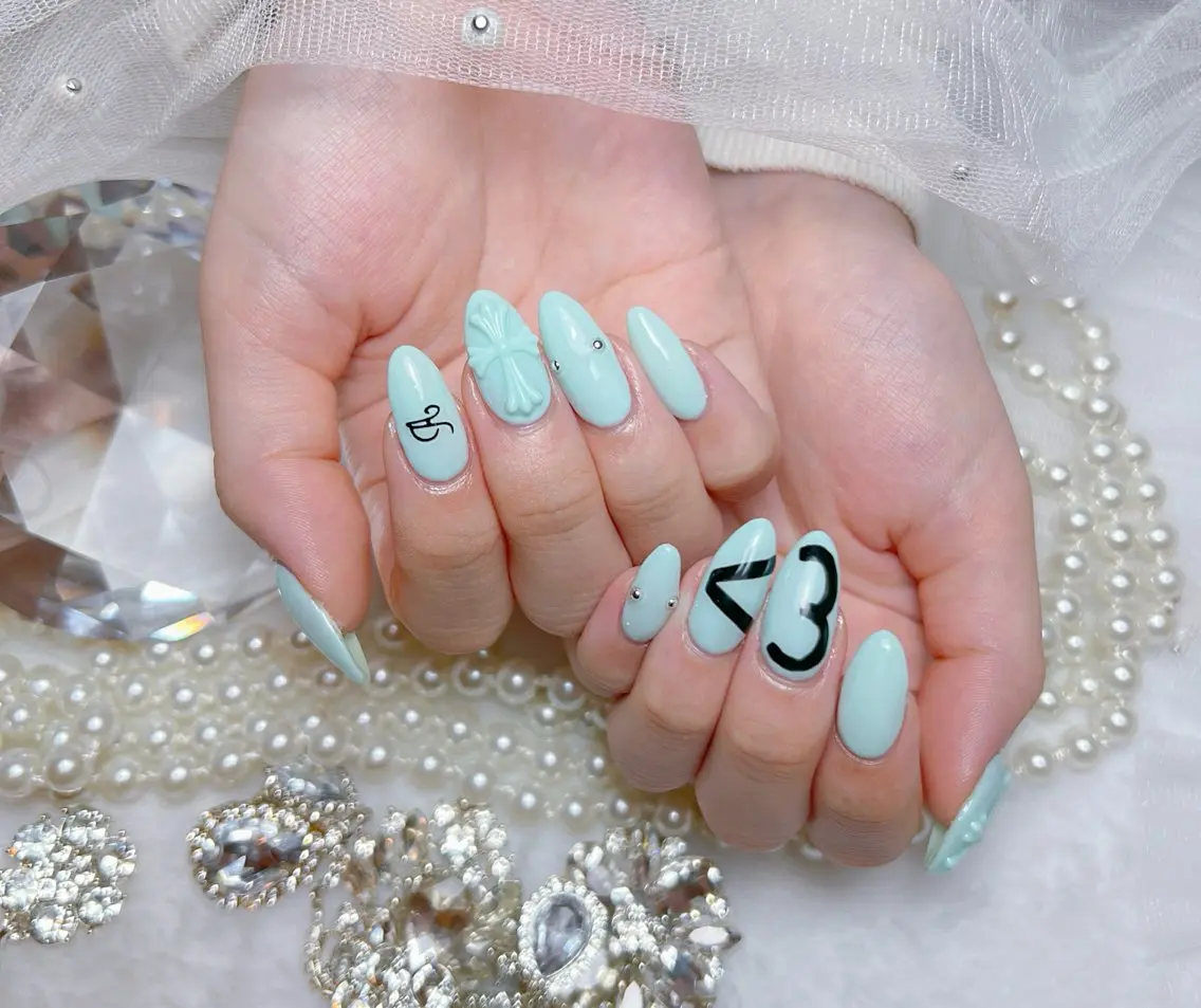 ネイル アートネイル オーロラネイル チークネイル 長さ出し フットネイル Miya _nailのネイルデザイン