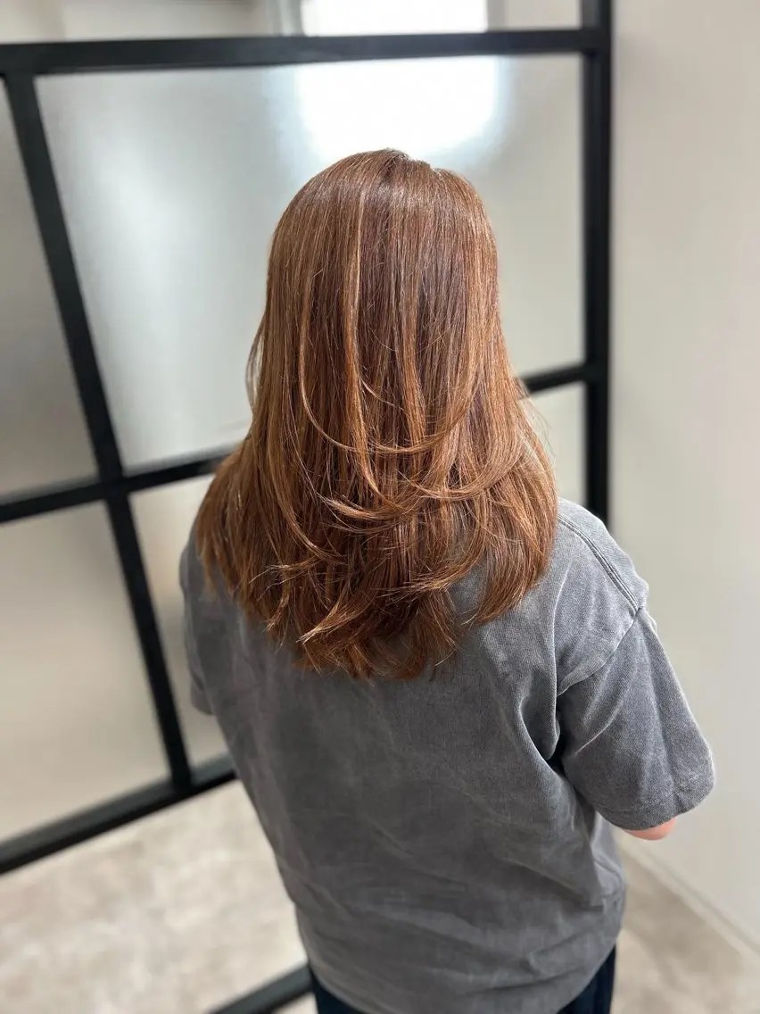 セミロング カラー パーマ カット ヘアカラー パーマ トリートメント 白髪ぼかし特化美容師 古賀雄歩のヘアスタイル