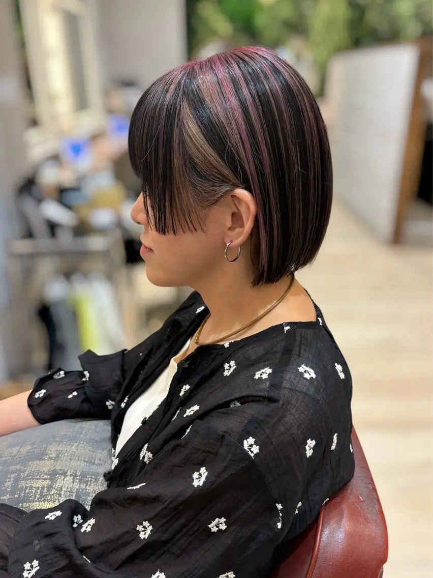 ショート あやか 白髪ぼかしハイライトのヘアスタイル