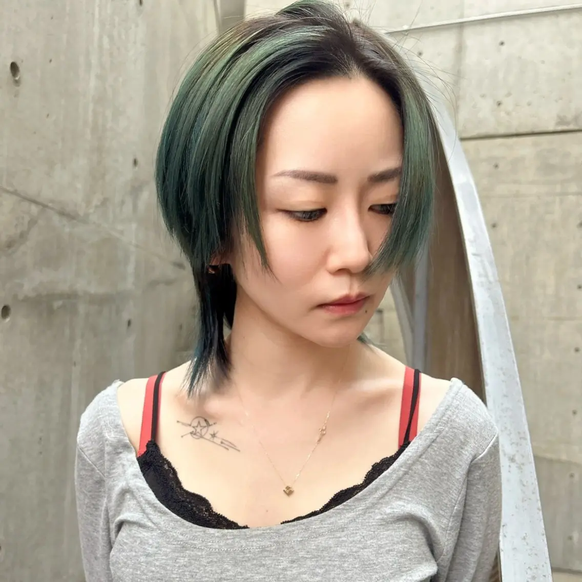 ショート カラー カット ヘアカラー トリートメント Acchon/心斎橋 💚ダブルカラーのヘアスタイル