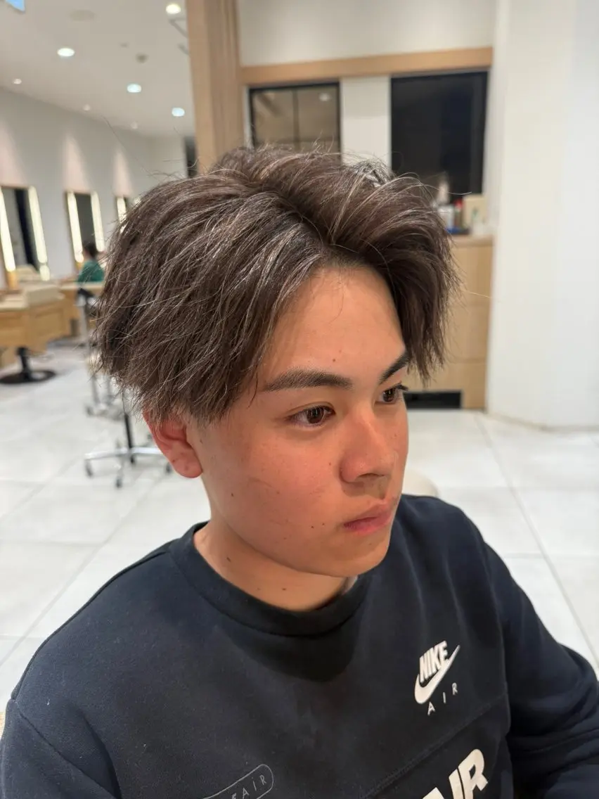 カラー メンズ 池島 輝保のヘアスタイル
