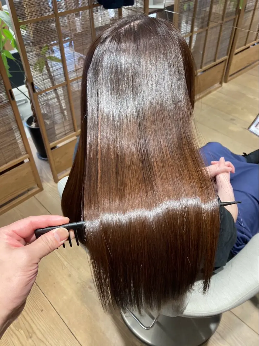 メンテナンスカット+美髪矯正+髪質改善トリートメントの写真
