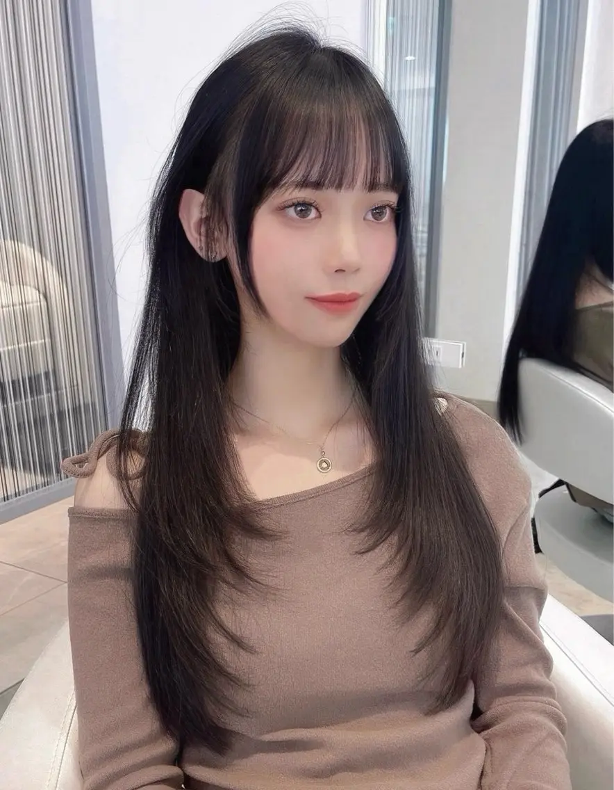 ロング カラー レイヤーカット 石川 裕将のヘアスタイル