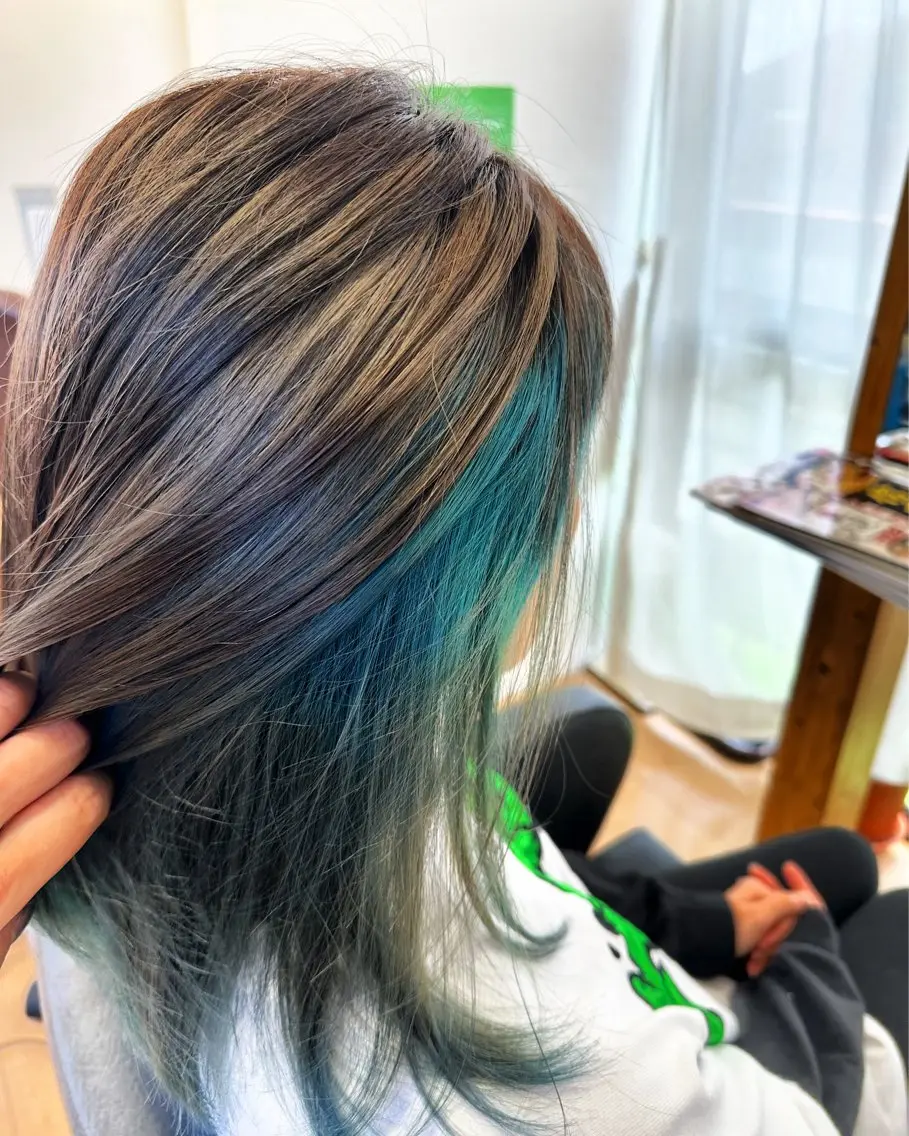ミディアム カラー エメラルドグリーン インナーカラー 水戸/似合わせカット /Rukaのヘアスタイル