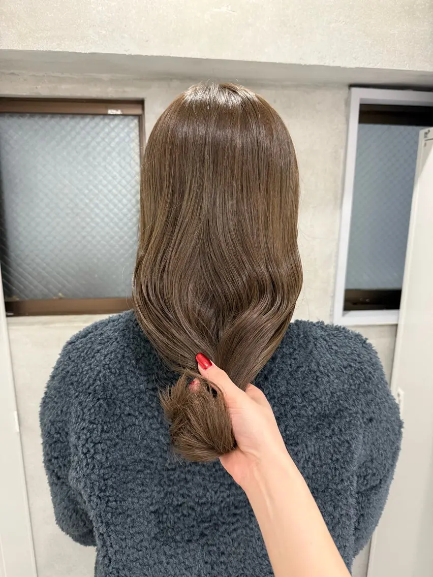 ヘアカラー sena⌇ベージュ⌇ ブリーチなしWカラーのヘアスタイル