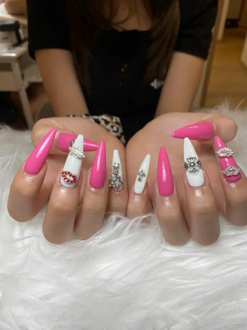 ネイル ハンドネイル REI NAIL1のネイルデザイン