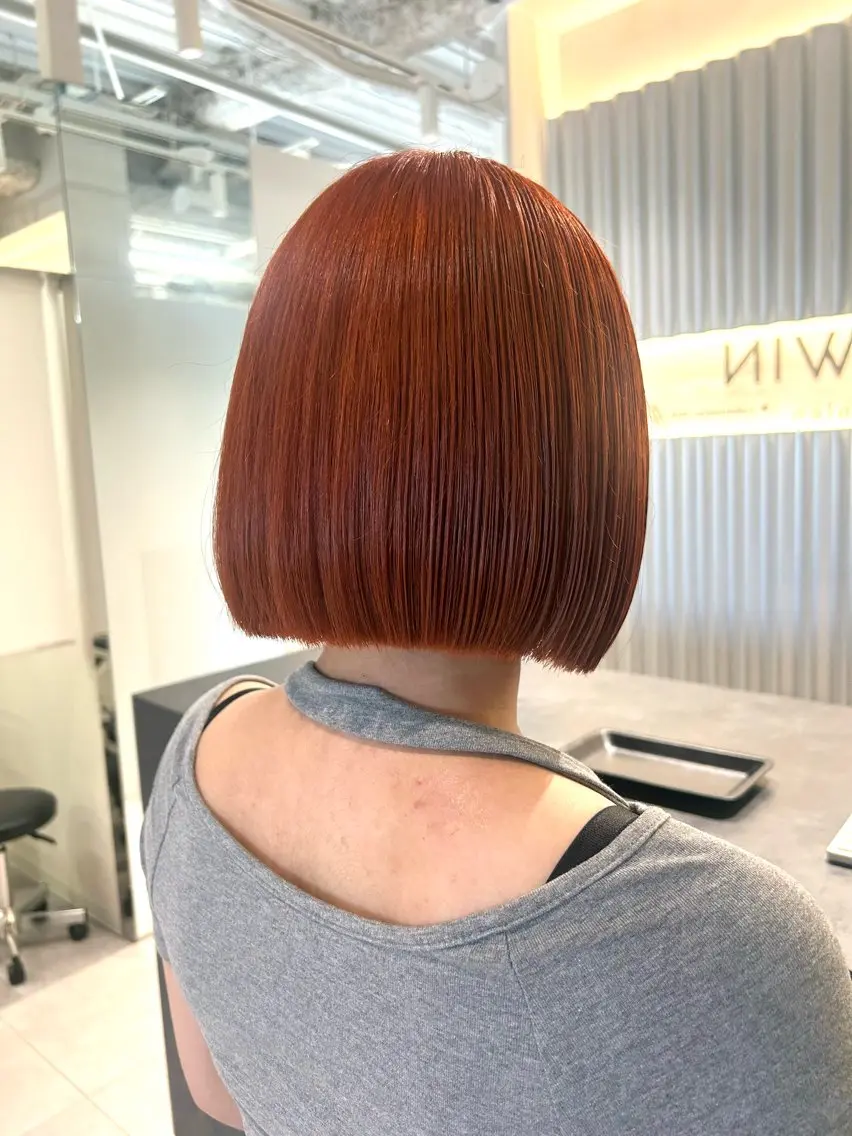 ショート カラー オレンジ ボブ カット ヘアカラー トリートメント 🫒オリーブ/透け感 レイヤー🌿モエカのヘアスタイル