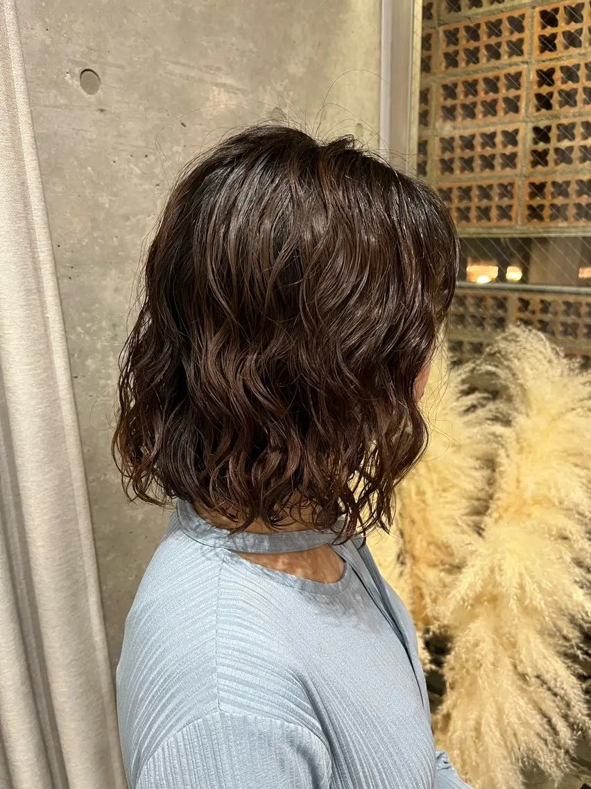 ミディアム カラー パーマ カット ヘアカラー トリートメント 表参道🌿赤み消し カラー/チナツのヘアスタイル