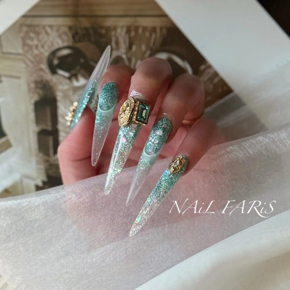 ネイル ロングネイル NAiL FARiS Megのネイルデザイン