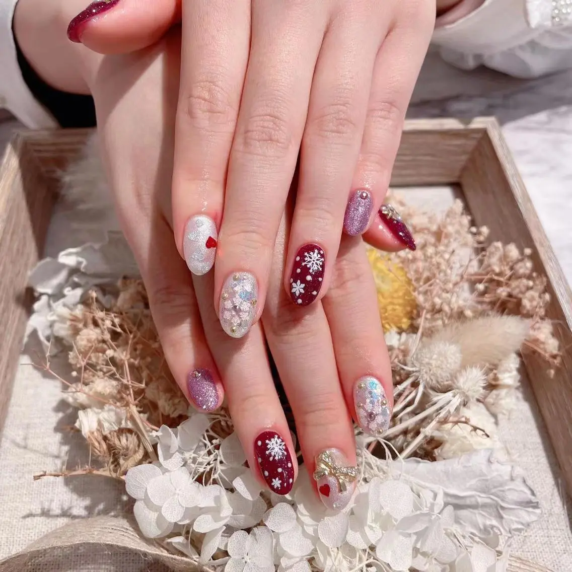 ネイル 赤色 冬ネイル クリスマス Babarla nailのネイルデザイン