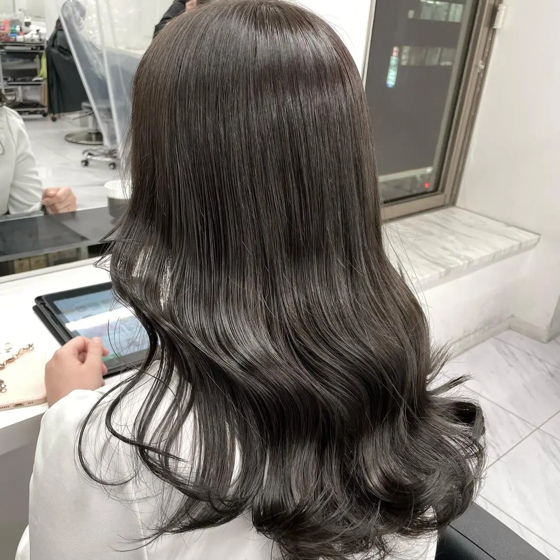 セミロング カラー *モデル募集🤍横浜 透明感カラー🫧のヘアスタイル