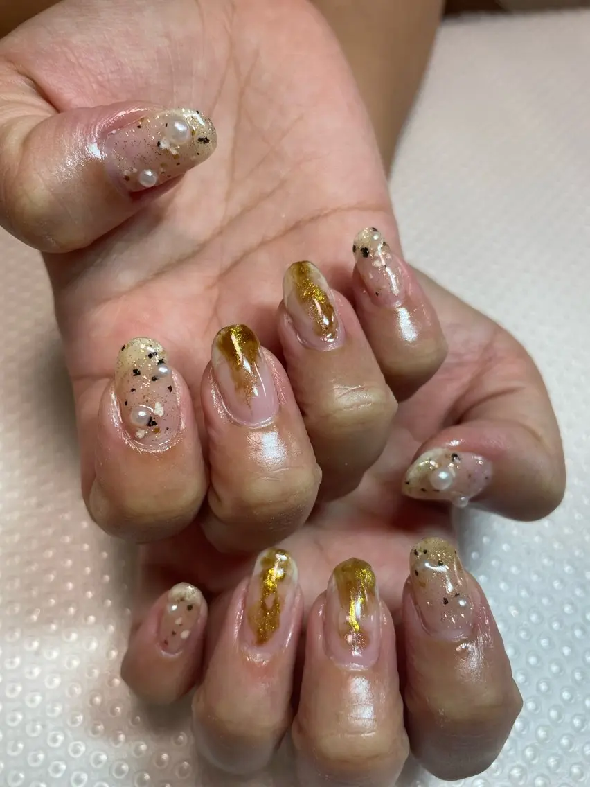 ネイル クリアネイル ニュアンスネイル ハンドネイル 眉とネイルのお店 Leaf🌿津田沼の眉毛・アイブロウイメージ