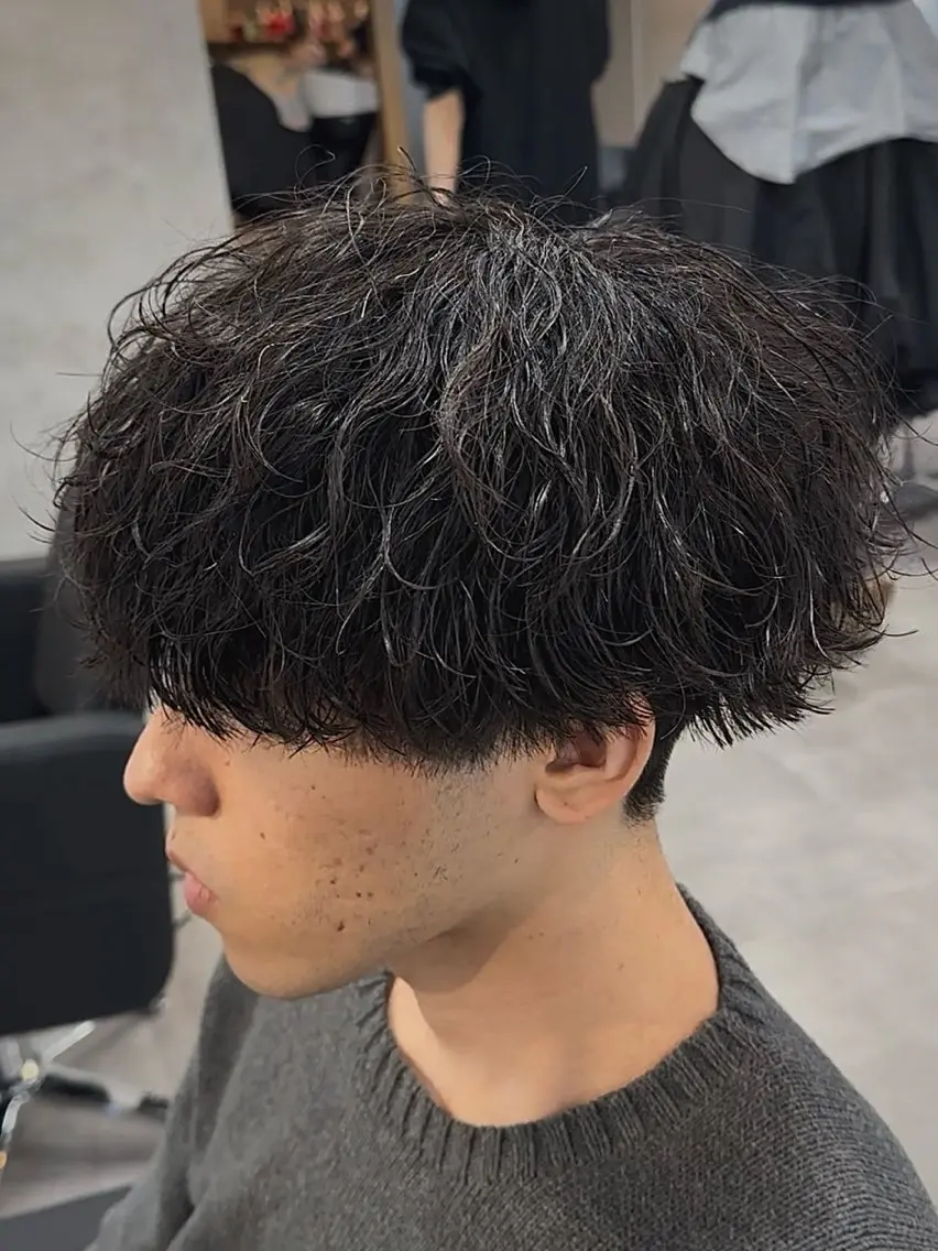 ショート パーマ メンズ メンズパーマ 波巻きパーマ カット パーマ メンズウルフ特化🐺 🔥長山耕大🔥のヘアスタイル