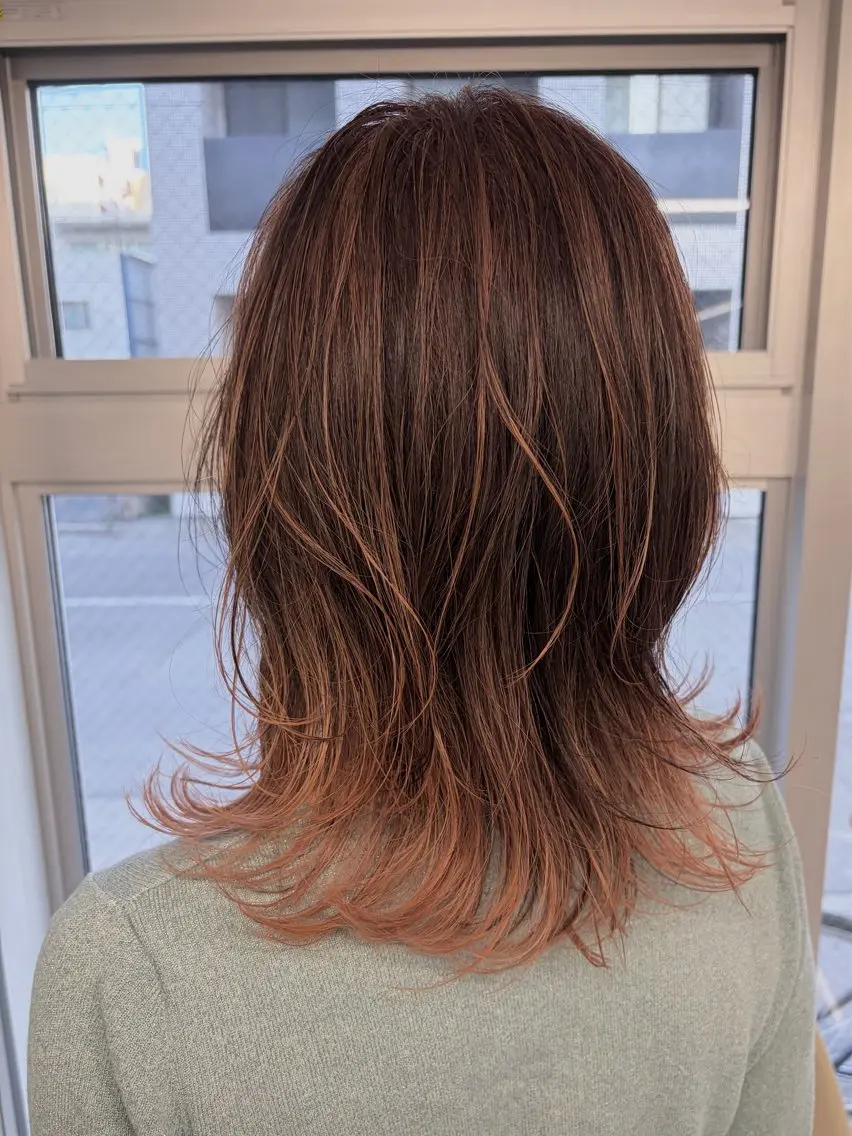 ミディアム カラー バレイヤージュ ベージュカラー ブリーチ 透明感カラー デザインカラー cana 札幌レイヤースタイルのヘアスタイル