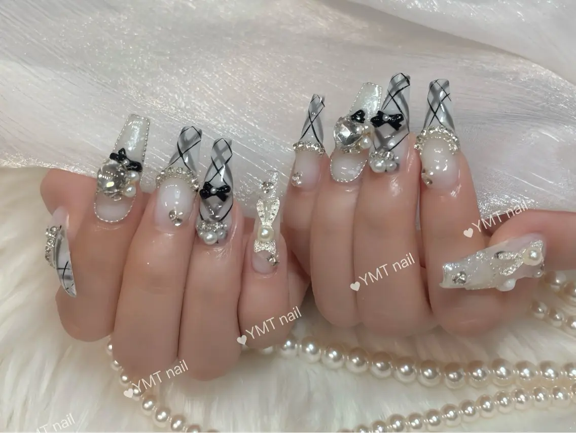 ネイル 長さ出し フットネイル ジェルネイル 韓国ネイル マグネットネイル ハンドネイル YMT NailStudioのネイルデザイン