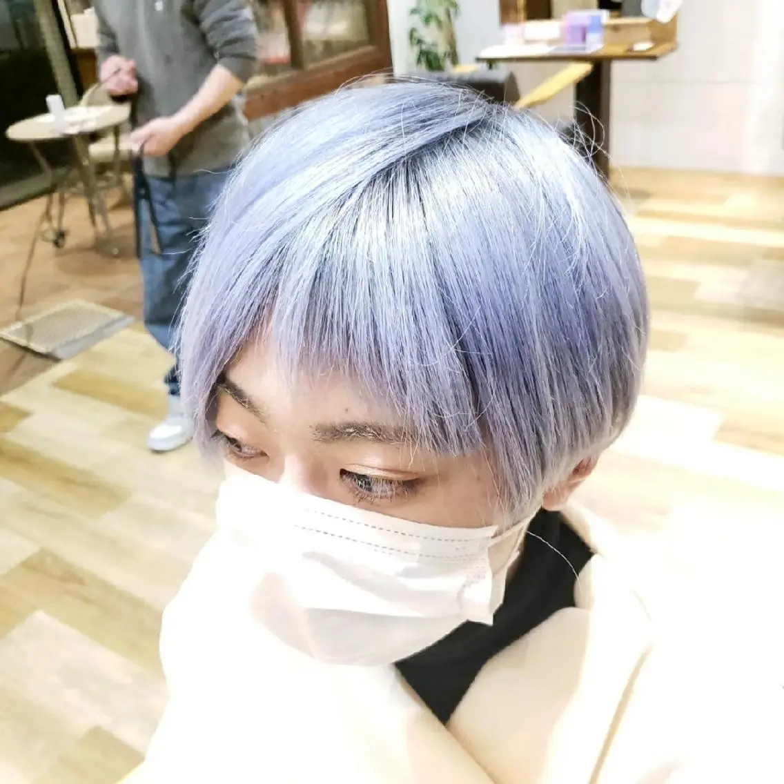 ショート カラー ブリーチ カット ヘアカラー 槌本 健成のヘアスタイル