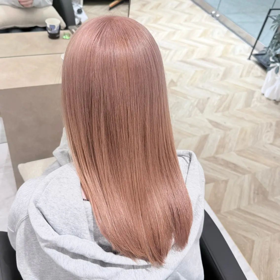 ミディアム EIGHT／ natsukiのヘアスタイル