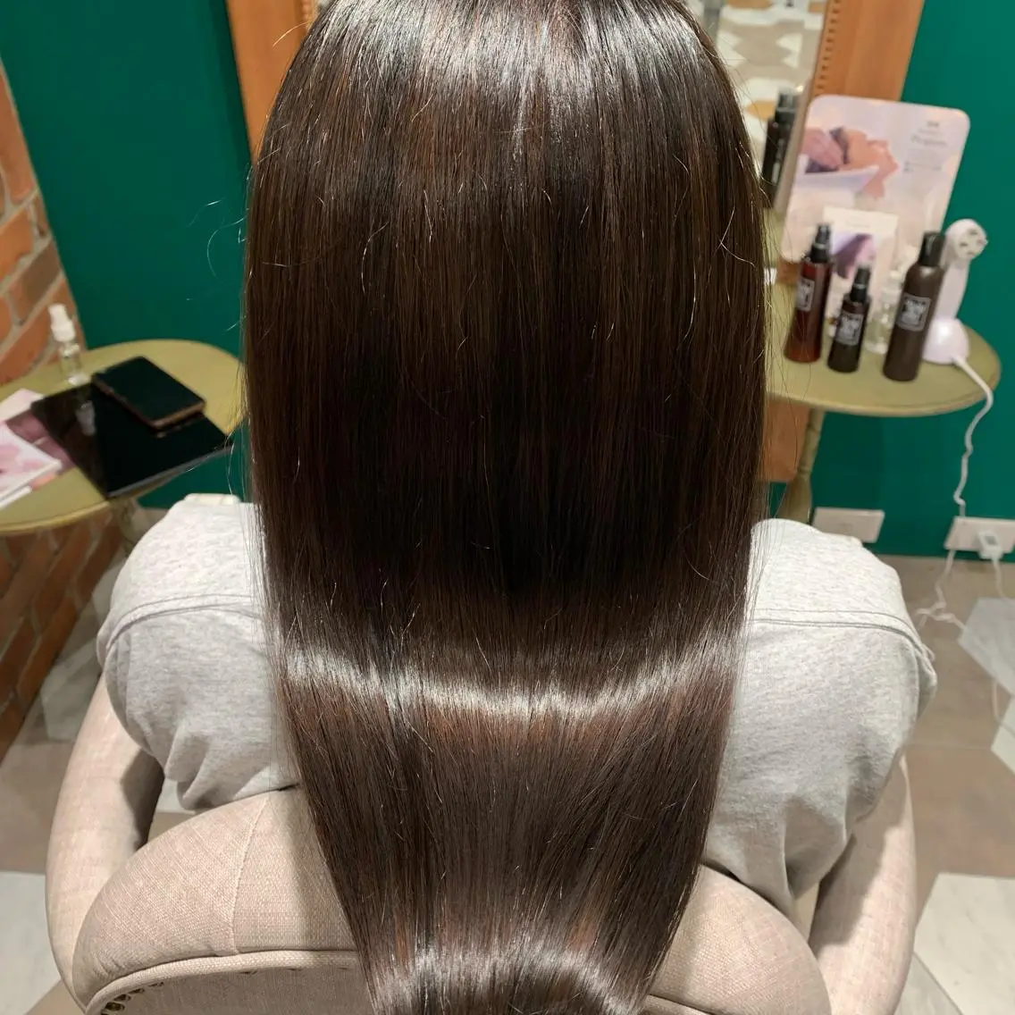 ロング カラー 草野ゆずき⌇縮毛矯正 ⌇Wカラー⌇レイヤーのヘアスタイル