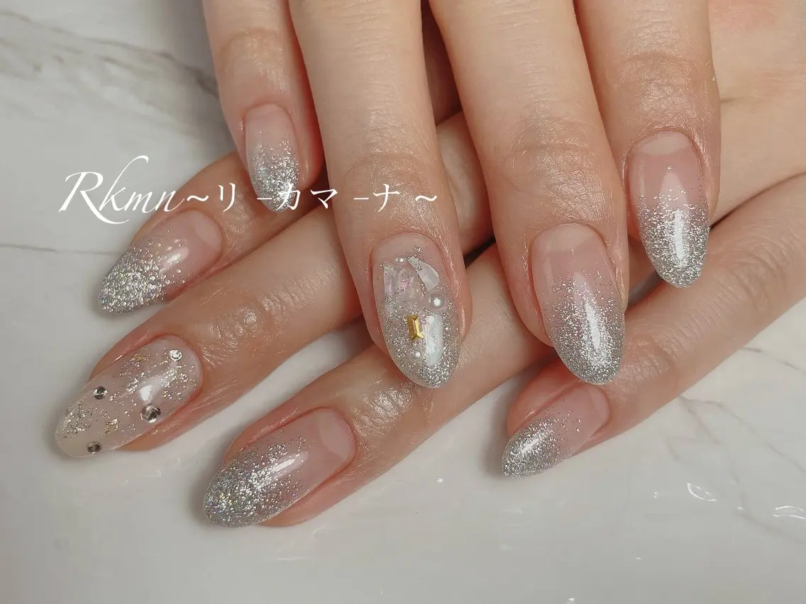 ネイル アートネイル グラデーション ラメ(グリッター) 春ネイル ストーンネイル ハンドネイル フットネイル ハンドケア Rkmn ~リ-カマ-ナ~のネイルデザイン