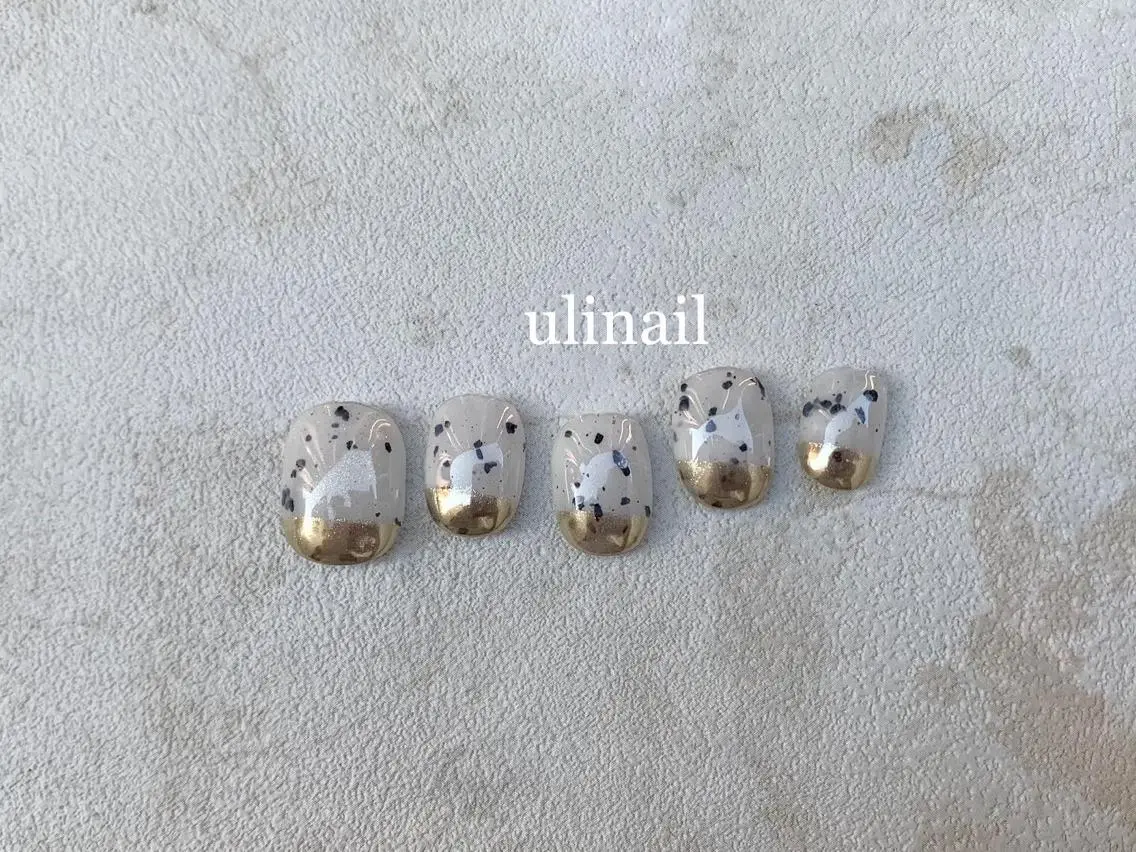 ネイル ニュアンスネイル ulinail （ウリネイル）のネイルデザイン