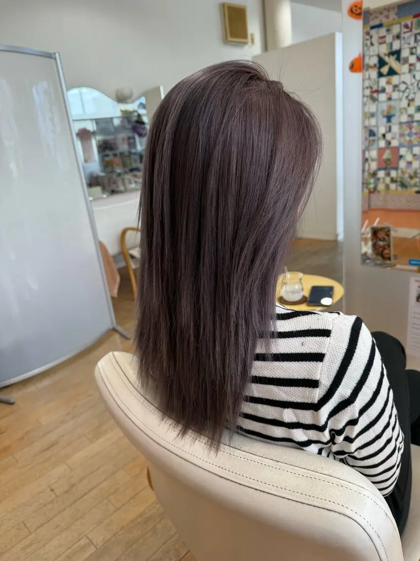 カラー 山本 瑠華のヘアスタイル