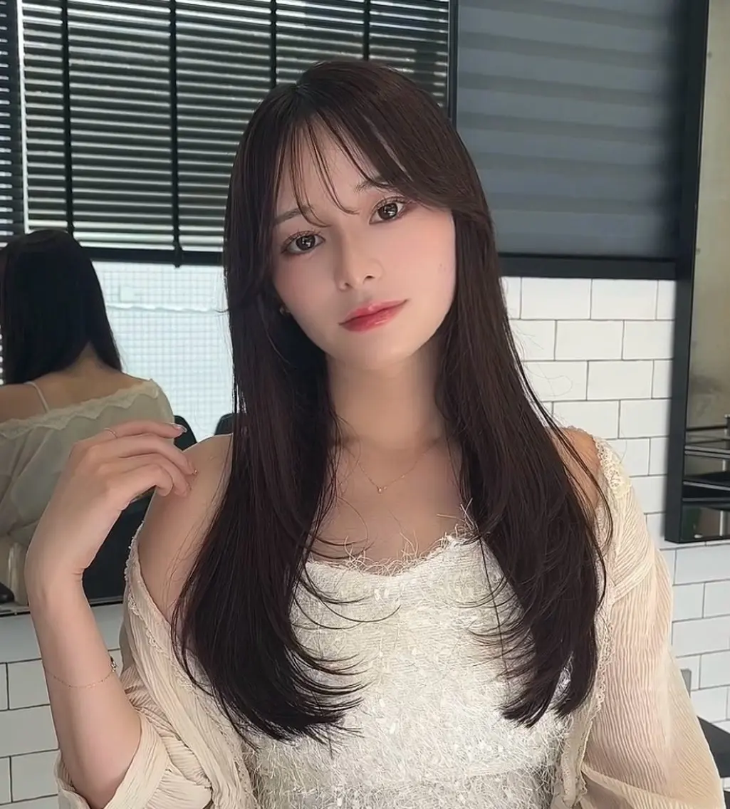 セミロング カラー カット ヘアカラー トリートメント 🌫️大人韓国ヘア 🌫️naoyaのヘアスタイル