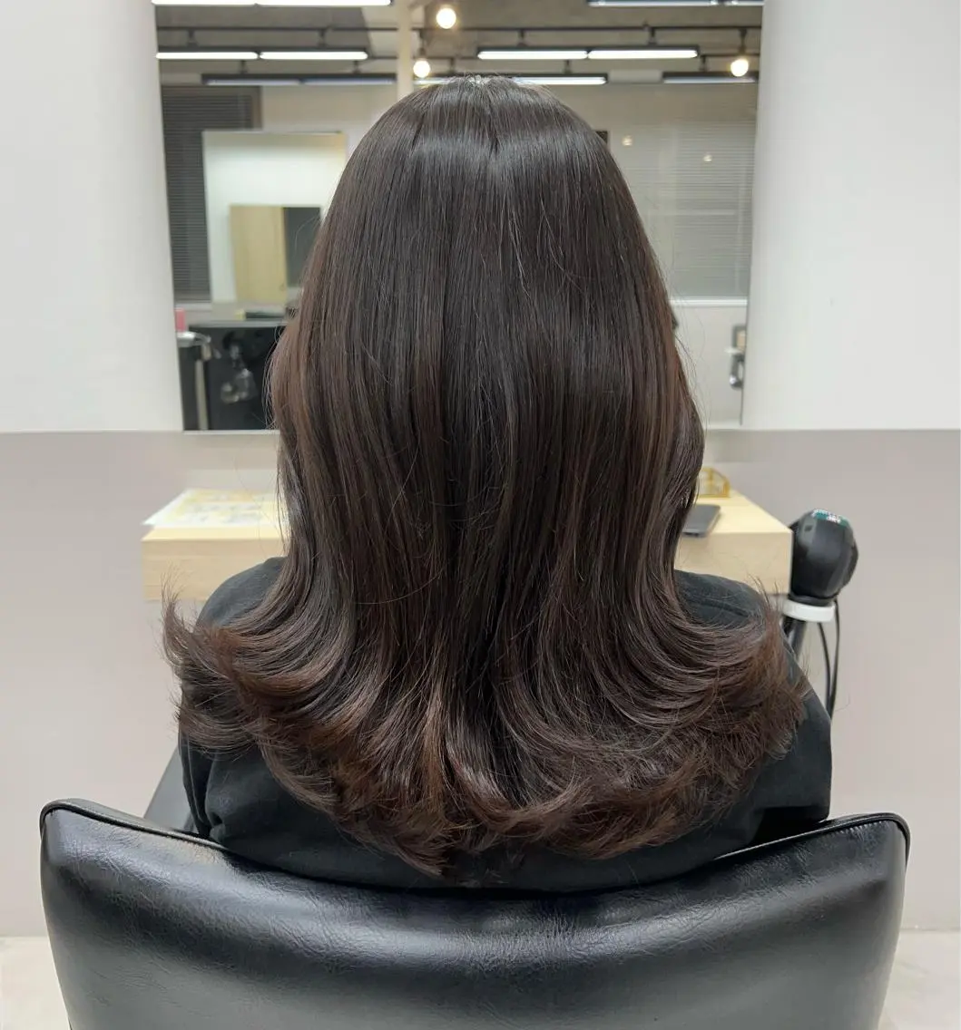 ミディアム くびれヘア 復帰しました🎀 しょうこLuanaのヘアスタイル